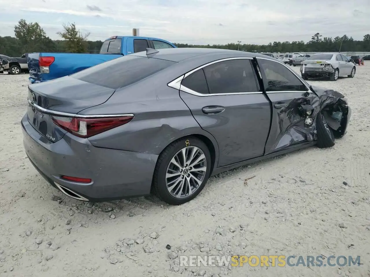 3 Photograph of a damaged car 58ABZ1B1XKU040094 LEXUS ES350 2019
