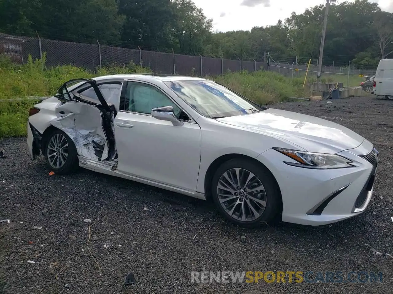 4 Фотография поврежденного автомобиля 58ABZ1B1XKU043447 LEXUS ES350 2019