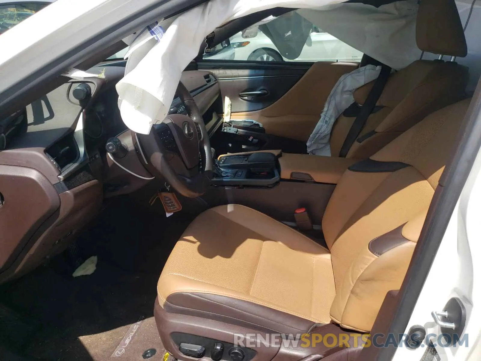 5 Photograph of a damaged car 58ABZ1B1XKU047076 LEXUS ES350 2019