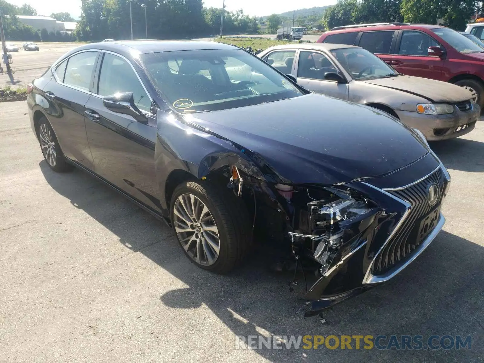 1 Фотография поврежденного автомобиля 58ABZ1B1XKU049247 LEXUS ES350 2019