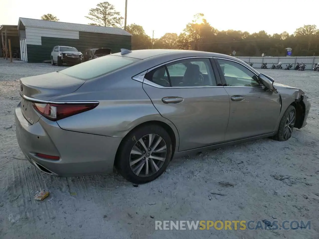3 Photograph of a damaged car 58ACZ1B19LU081080 LEXUS ES350 2020