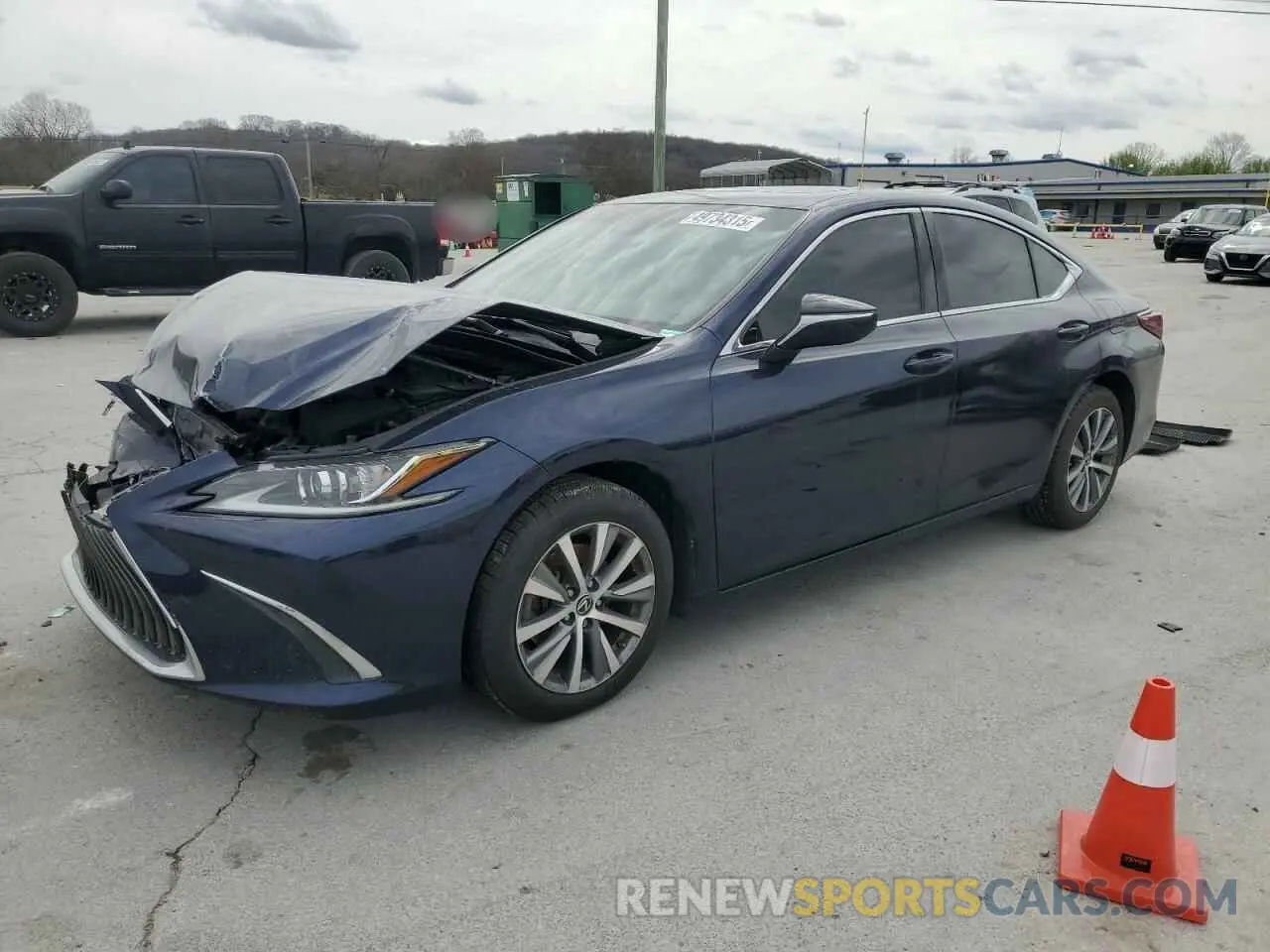 1 Photograph of a damaged car 58ACZ1B1XLU063977 LEXUS ES350 2020