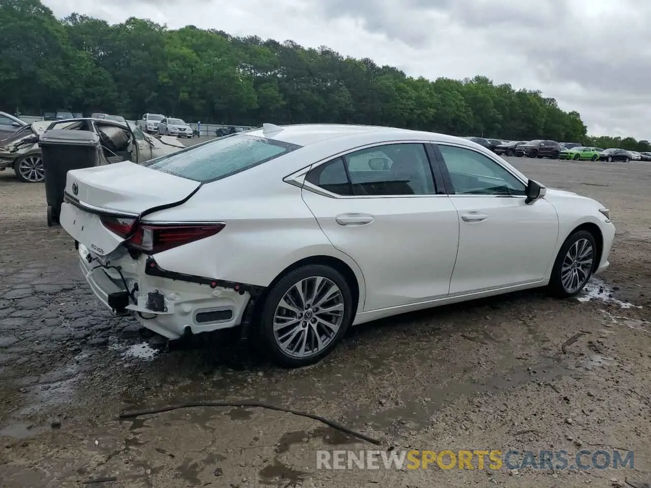 3 Photograph of a damaged car 58ADZ1B10LU069615 LEXUS ES350 2020