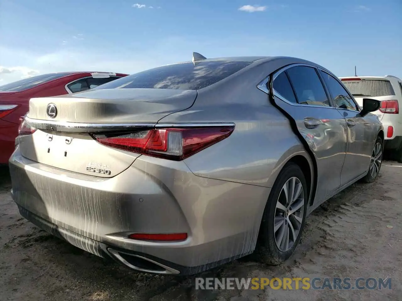 4 Фотография поврежденного автомобиля 58ADZ1B10LU079836 LEXUS ES350 2020