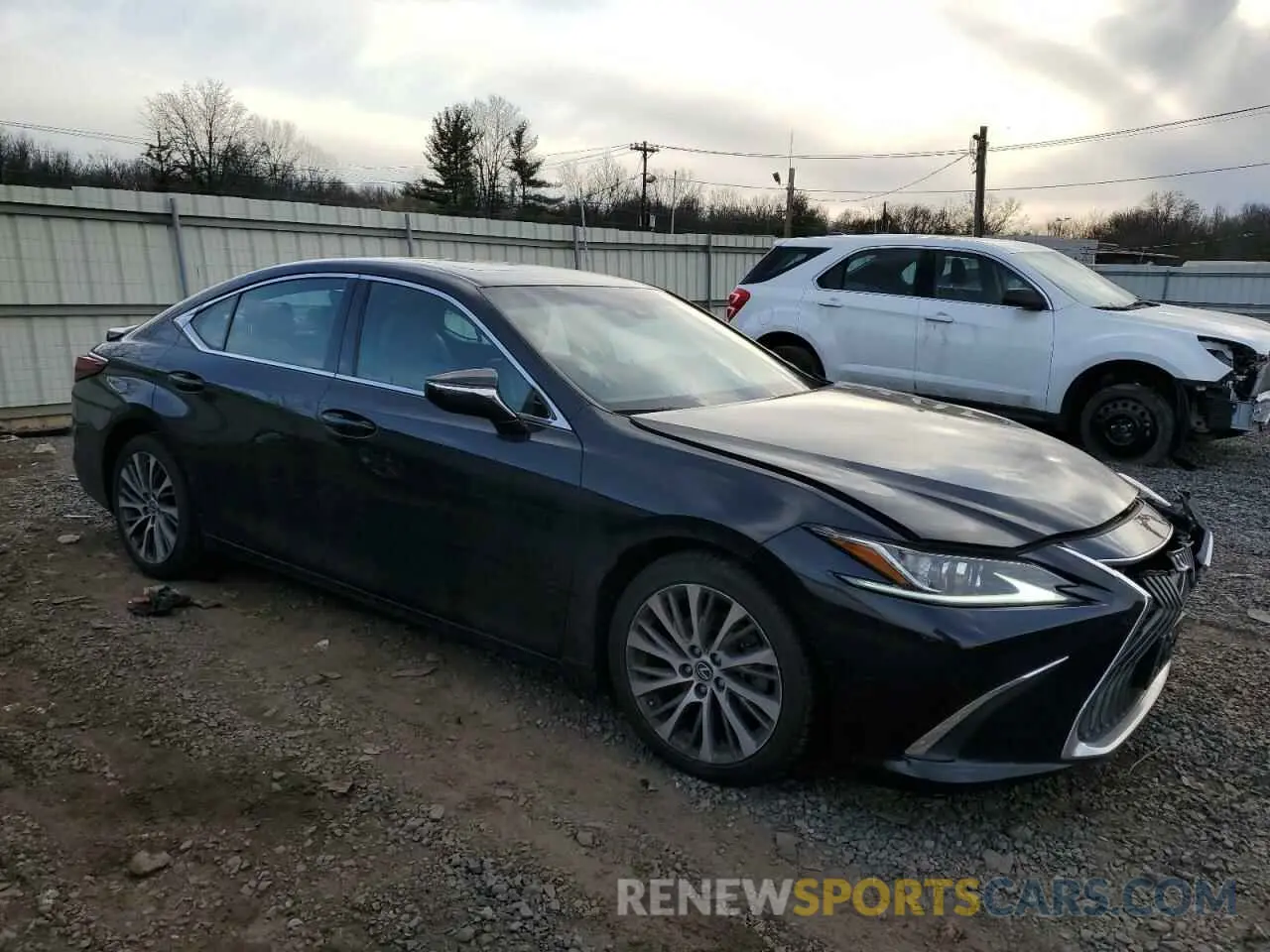 4 Photograph of a damaged car 58ADZ1B11LU076640 LEXUS ES350 2020