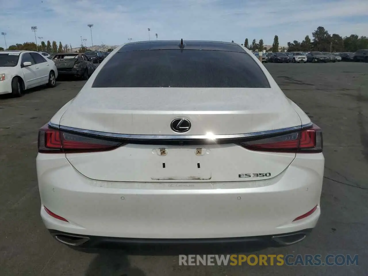 6 Фотография поврежденного автомобиля 58ADZ1B11LU078758 LEXUS ES350 2020