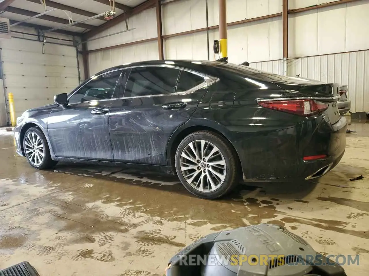 2 Фотография поврежденного автомобиля 58ADZ1B12LU053612 LEXUS ES350 2020