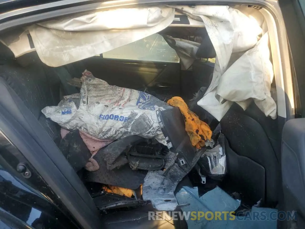 11 Photograph of a damaged car 58ADZ1B14LU056737 LEXUS ES350 2020
