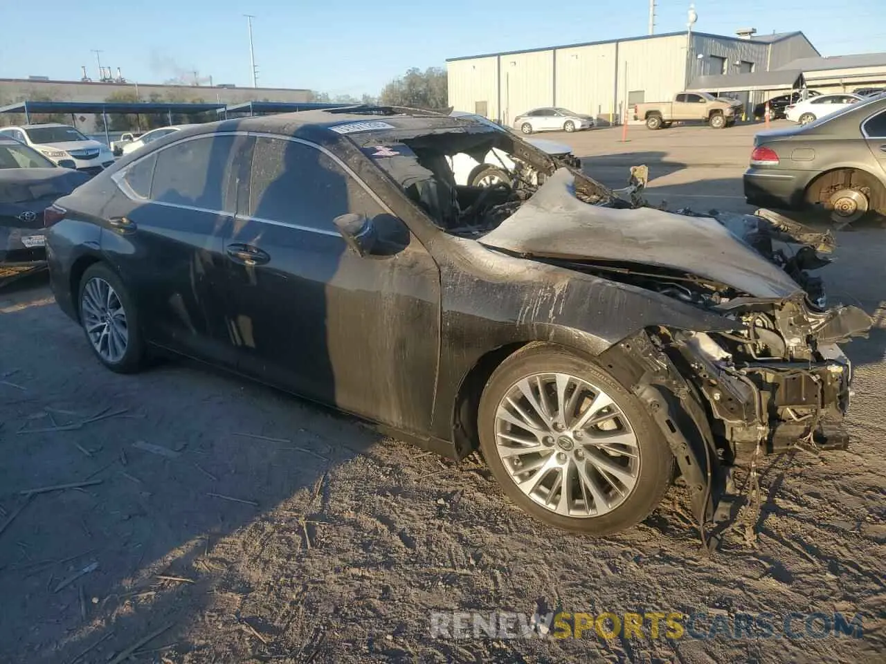 4 Photograph of a damaged car 58ADZ1B14LU056737 LEXUS ES350 2020