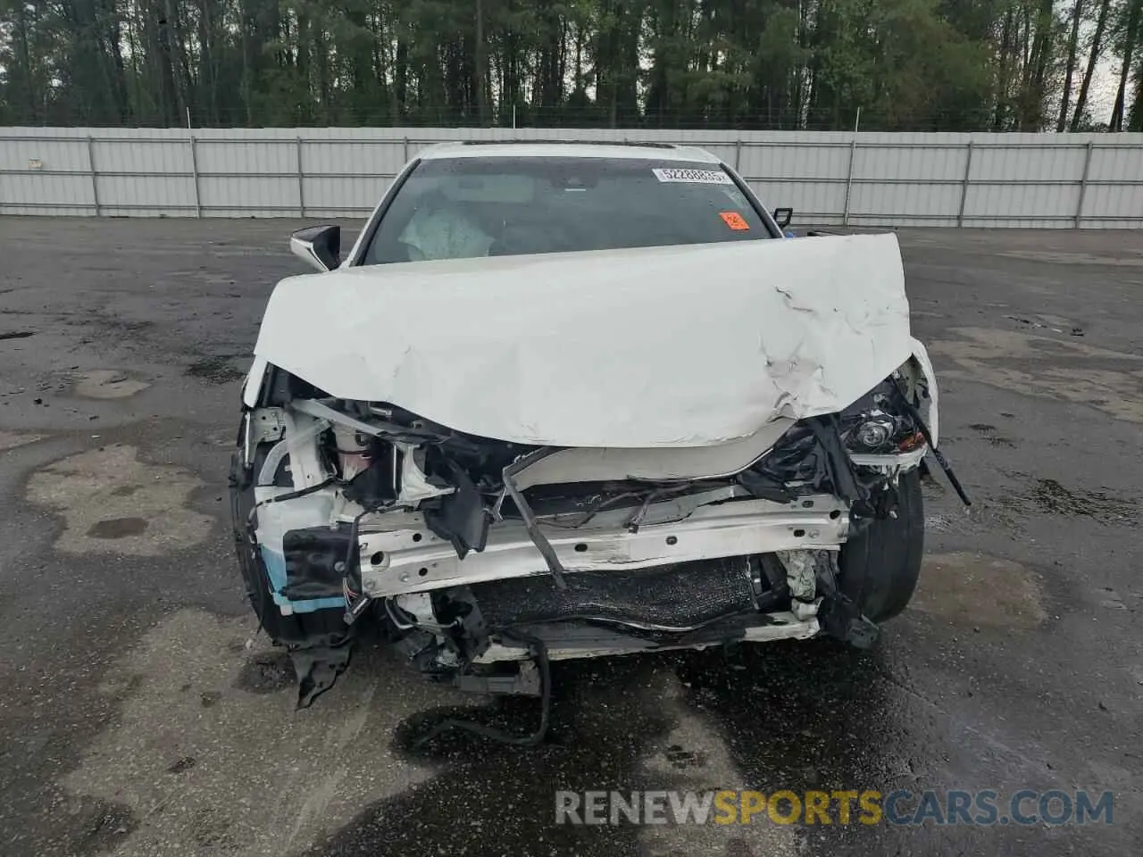 5 Photograph of a damaged car 58ADZ1B14LU063350 LEXUS ES350 2020