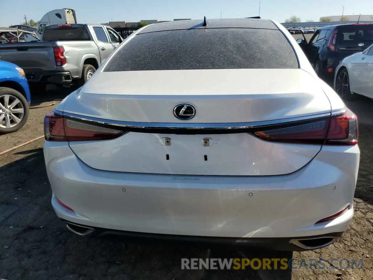 6 Photograph of a damaged car 58ADZ1B14LU068063 LEXUS ES350 2020