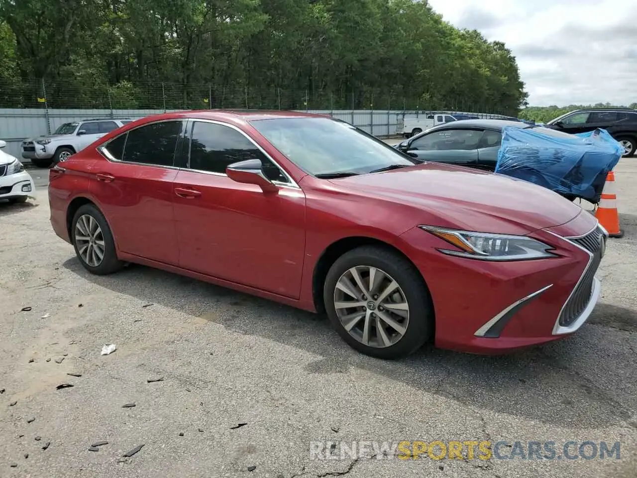 4 Photograph of a damaged car 58ADZ1B14LU069164 LEXUS ES350 2020