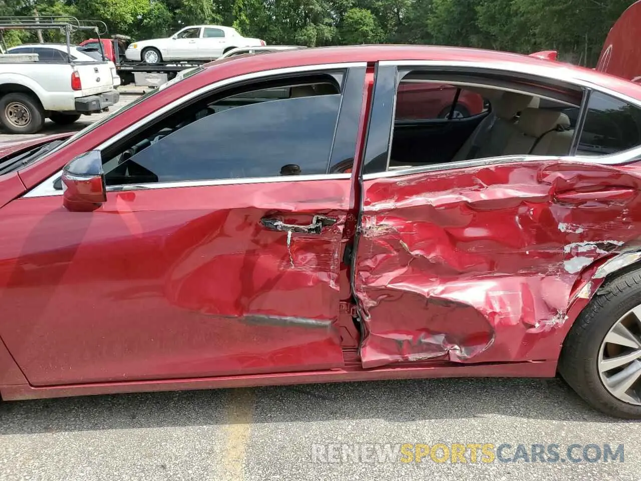 7 Photograph of a damaged car 58ADZ1B14LU069164 LEXUS ES350 2020