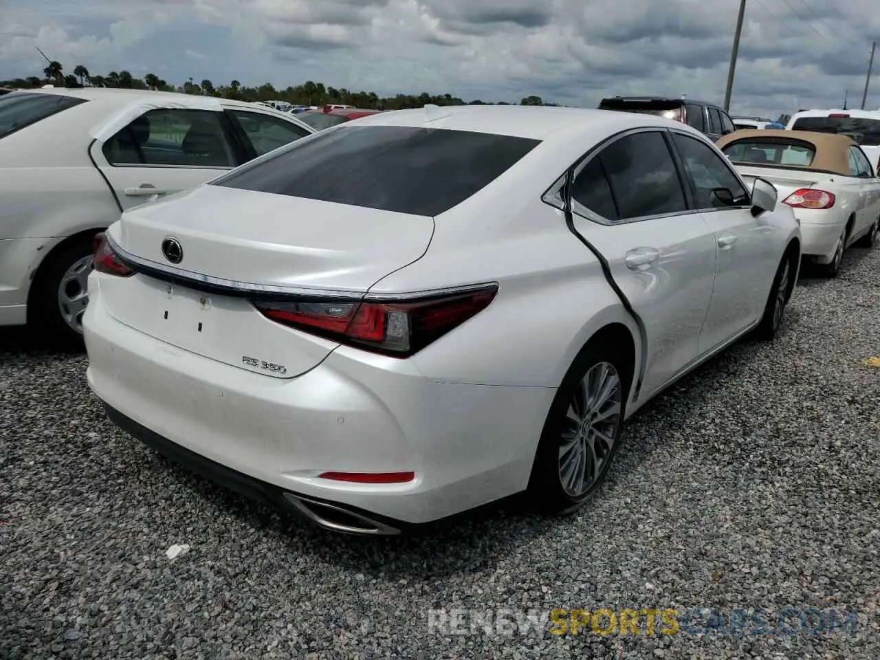 4 Фотография поврежденного автомобиля 58ADZ1B14LU070301 LEXUS ES350 2020