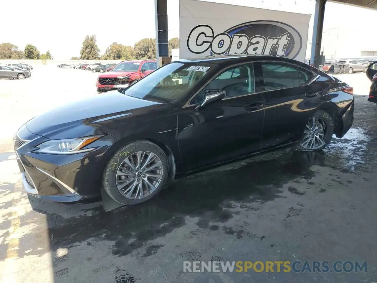 1 Фотография поврежденного автомобиля 58ADZ1B15LU059386 LEXUS ES350 2020