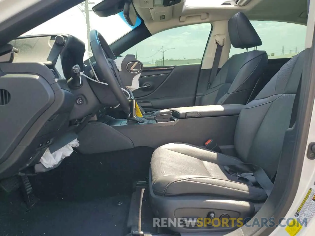 7 Photograph of a damaged car 58ADZ1B16LU069568 LEXUS ES350 2020