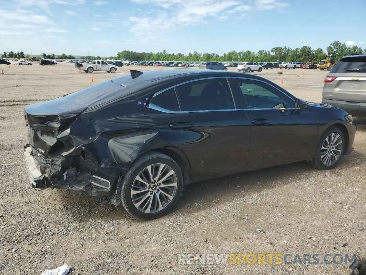 3 Photograph of a damaged car 58ADZ1B16LU070039 LEXUS ES350 2020