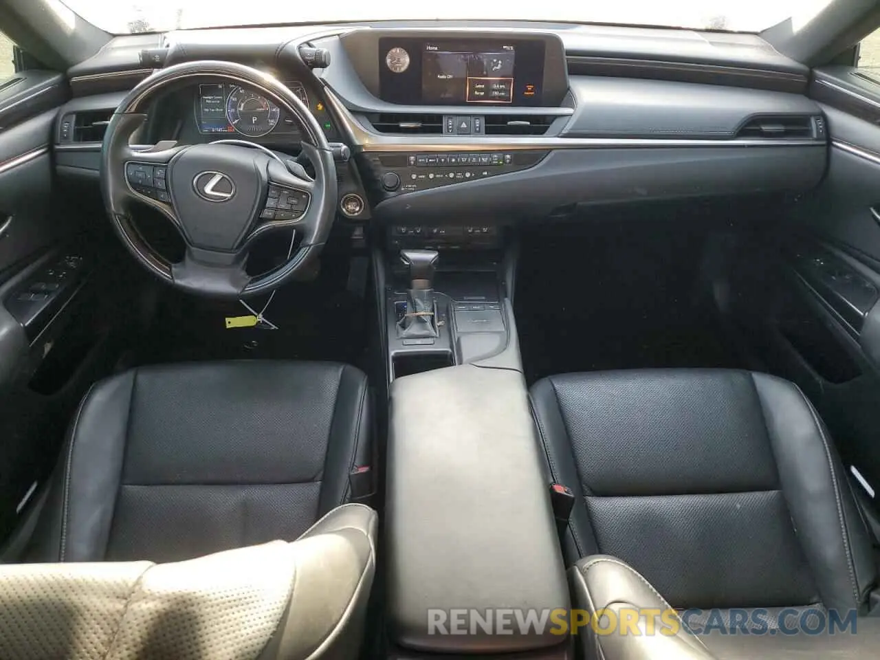 8 Photograph of a damaged car 58ADZ1B19LU073954 LEXUS ES350 2020