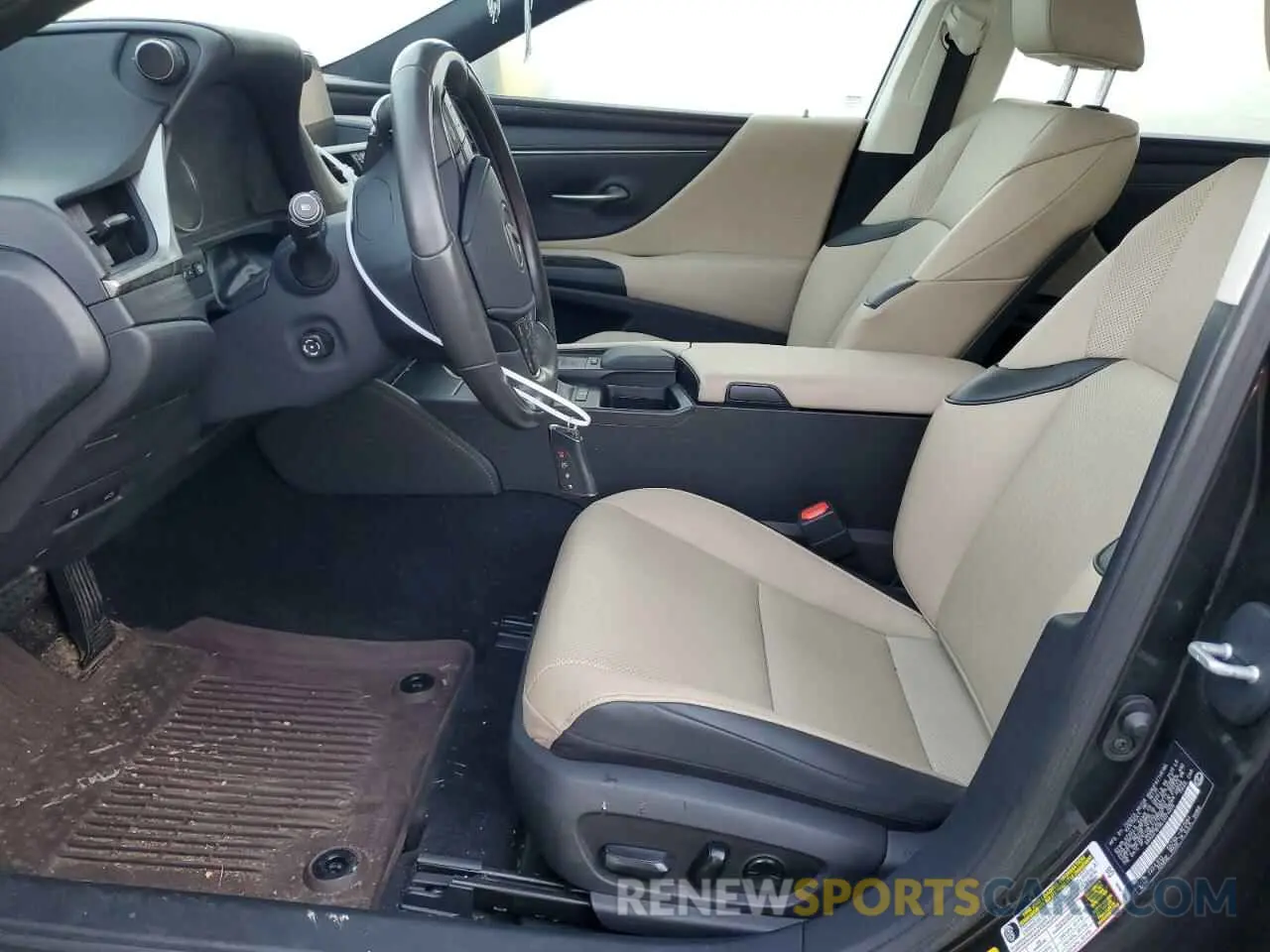 7 Фотография поврежденного автомобиля 58ADZ1B19LU074005 LEXUS ES350 2020