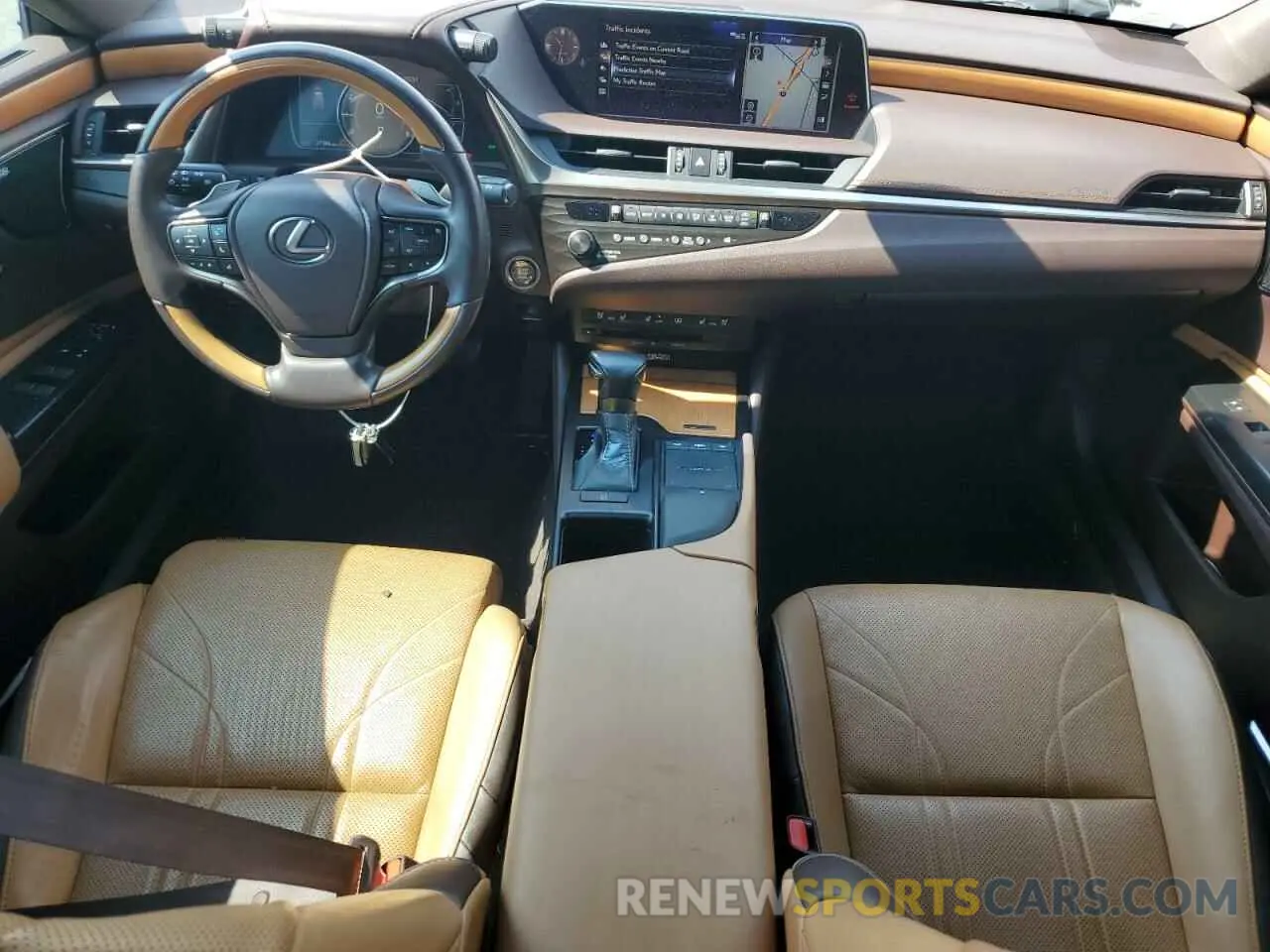 8 Photograph of a damaged car 58AFZ1B17LU080958 LEXUS ES350 2020