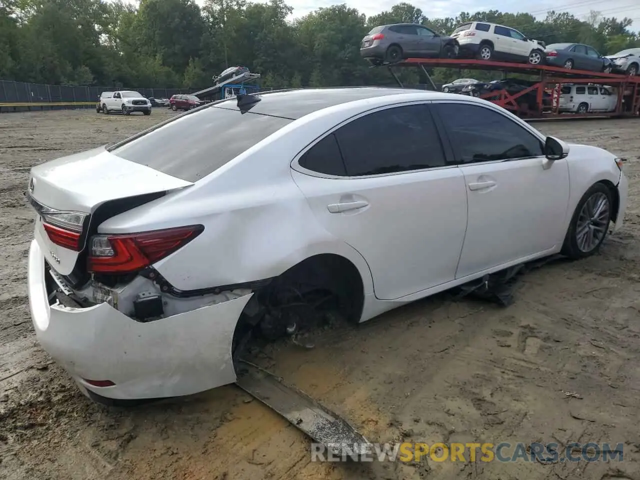 3 Фотография поврежденного автомобиля JTHBK1GG7G2231681 LEXUS ES350 2020