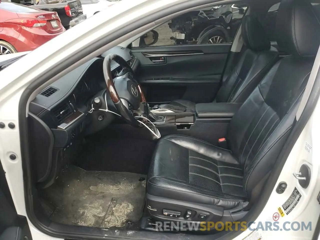 7 Фотография поврежденного автомобиля JTHBK1GG7G2231681 LEXUS ES350 2020