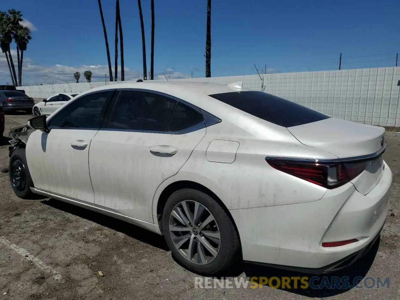 2 Фотография поврежденного автомобиля 58ACZ1B19MU087947 LEXUS ES350 2021