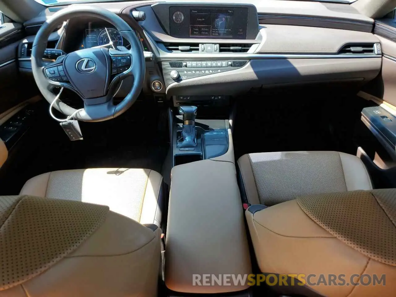 8 Photograph of a damaged car 58ADZ1B10MU089400 LEXUS ES350 2021
