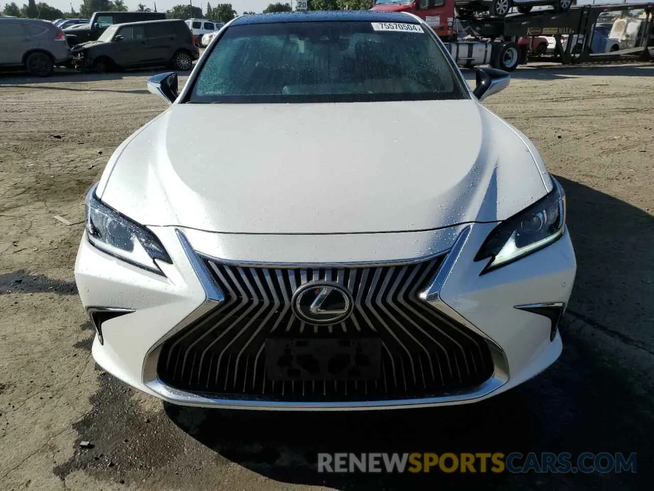 5 Photograph of a damaged car 58ADZ1B14MU082806 LEXUS ES350 2021