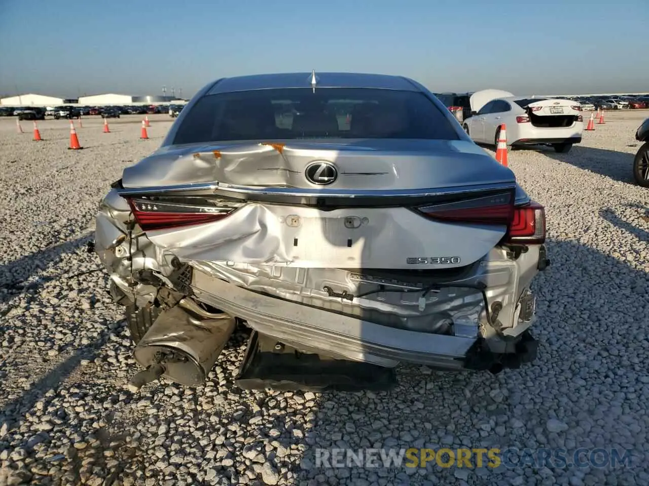 6 Фотография поврежденного автомобиля 58ADZ1B14MU087682 LEXUS ES350 2021