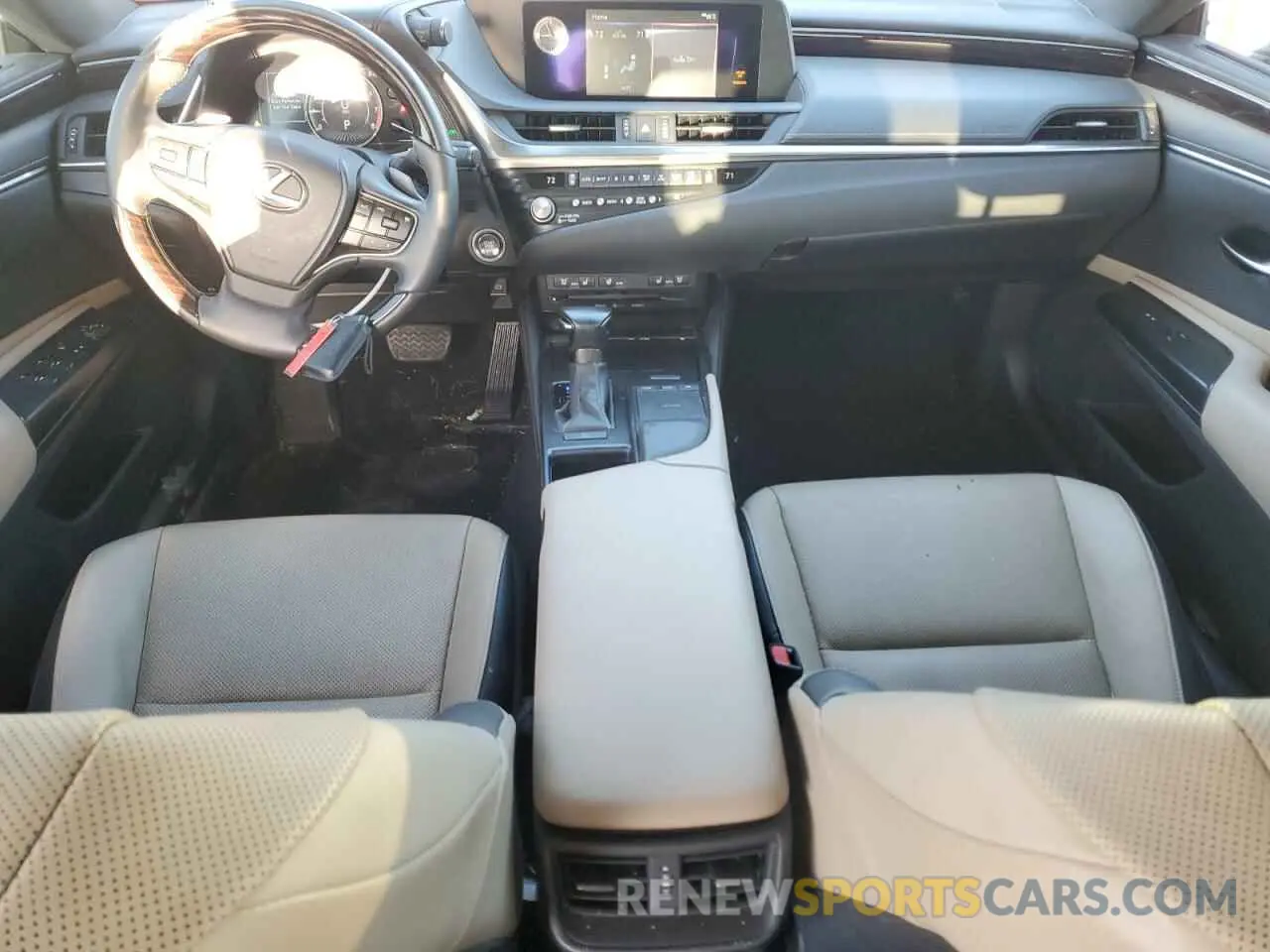 8 Фотография поврежденного автомобиля 58ADZ1B14MU087682 LEXUS ES350 2021