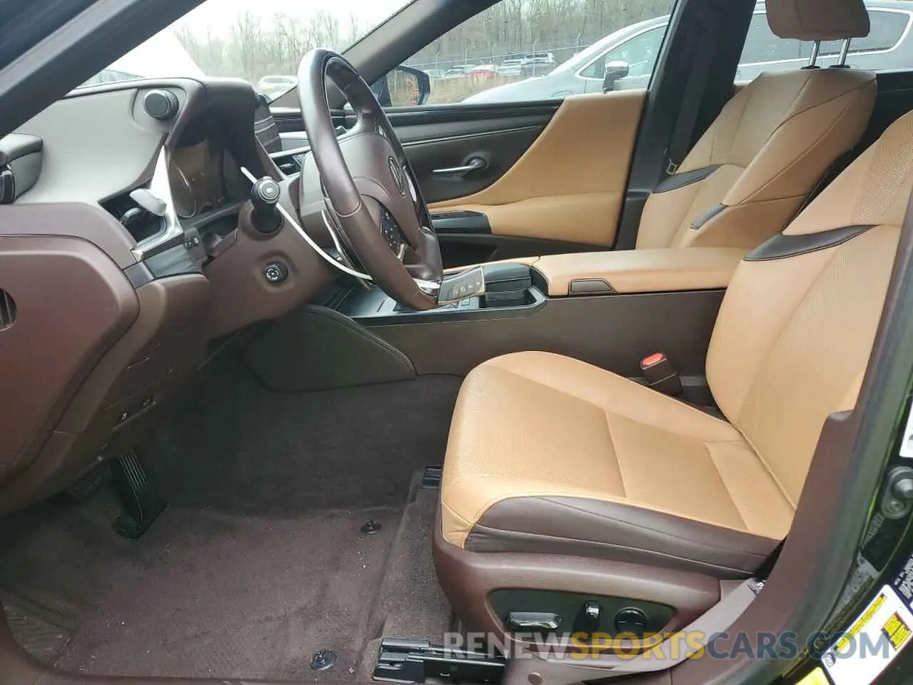 7 Фотография поврежденного автомобиля 58ADZ1B16MU087070 LEXUS ES350 2021
