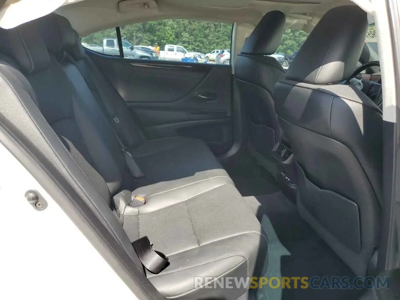 10 Фотография поврежденного автомобиля 58ADZ1B16MU098179 LEXUS ES350 2021