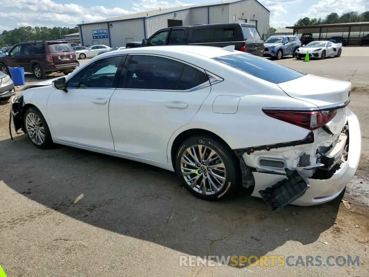 2 Фотография поврежденного автомобиля 58ADZ1B16MU098179 LEXUS ES350 2021