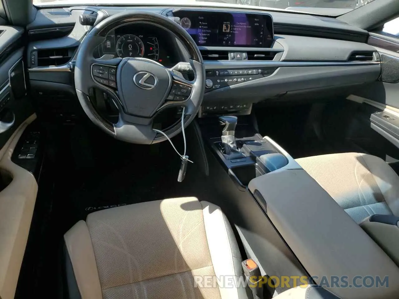 8 Photograph of a damaged car 58AEZ1B18MU103788 LEXUS ES350 2021
