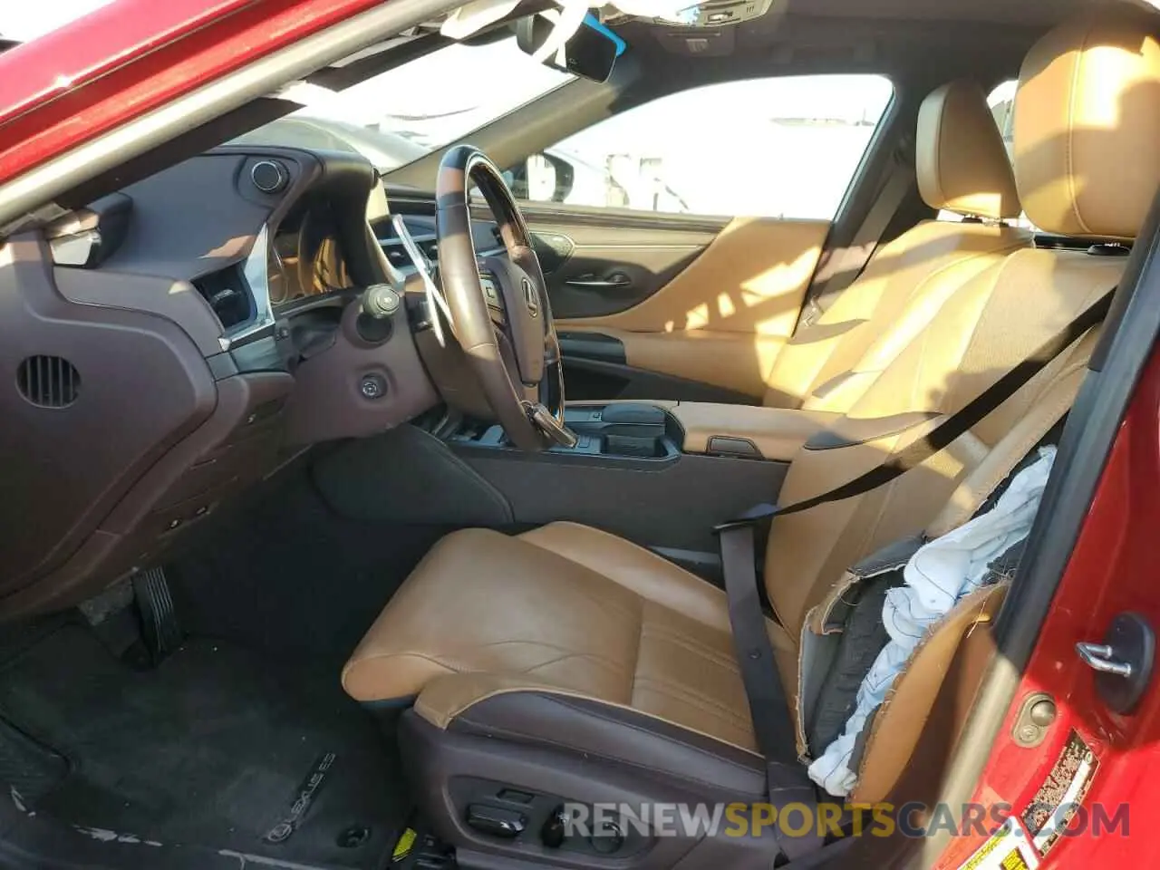 7 Photograph of a damaged car 58AEZ1B18MU107078 LEXUS ES350 2021