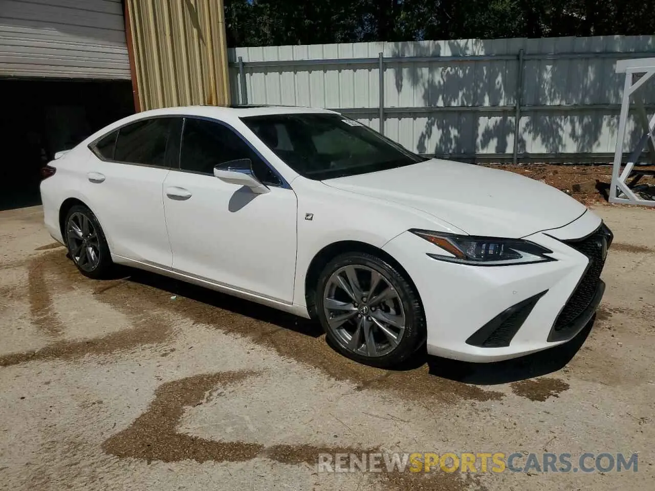 4 Photograph of a damaged car 58AGZ1B10MU097350 LEXUS ES350 2021