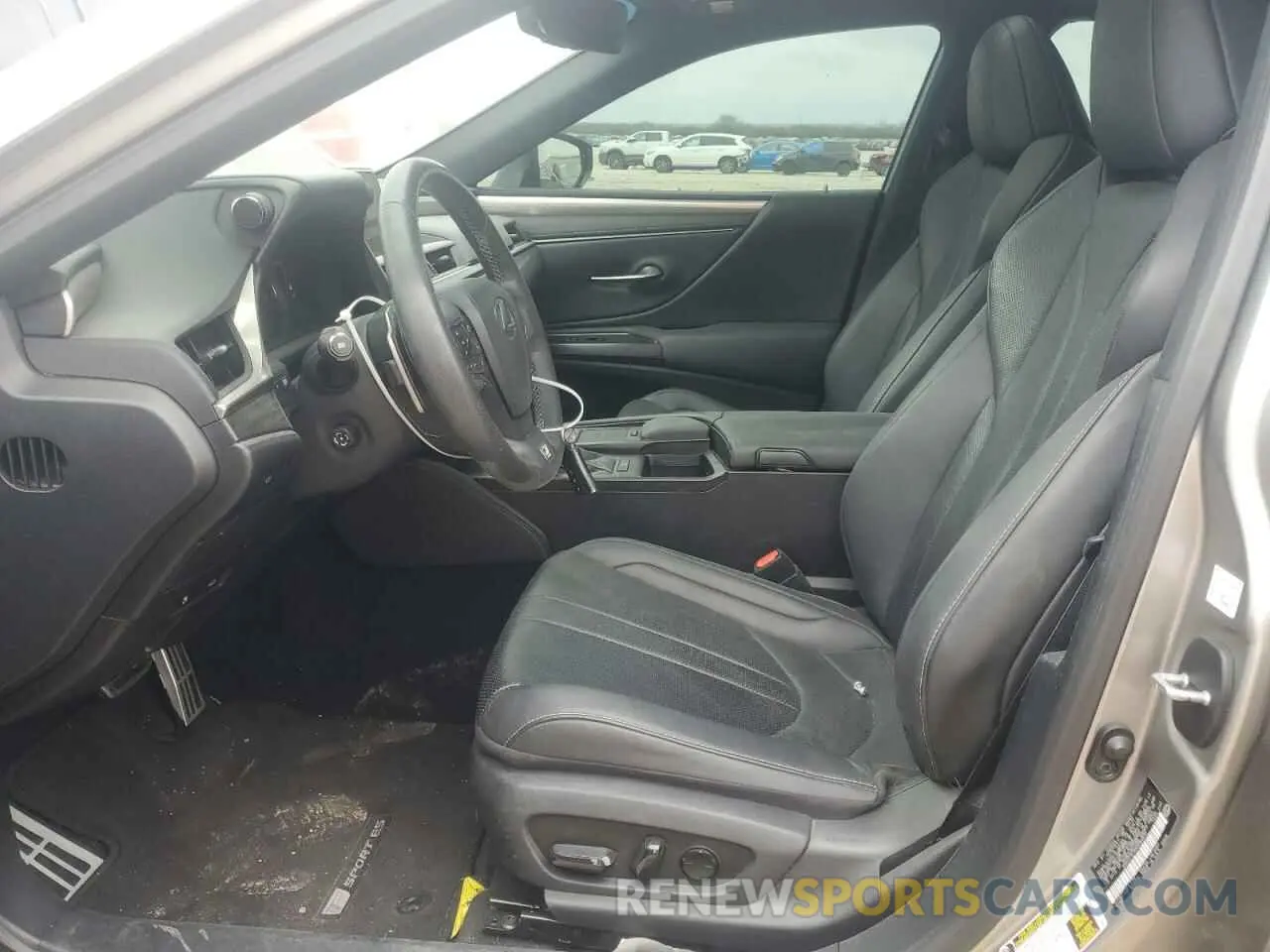 7 Фотография поврежденного автомобиля 58AGZ1B19MU084872 LEXUS ES350 2021