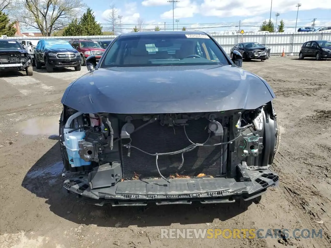 5 Photograph of a damaged car 58ADZ1B12NU131342 LEXUS ES350 2022