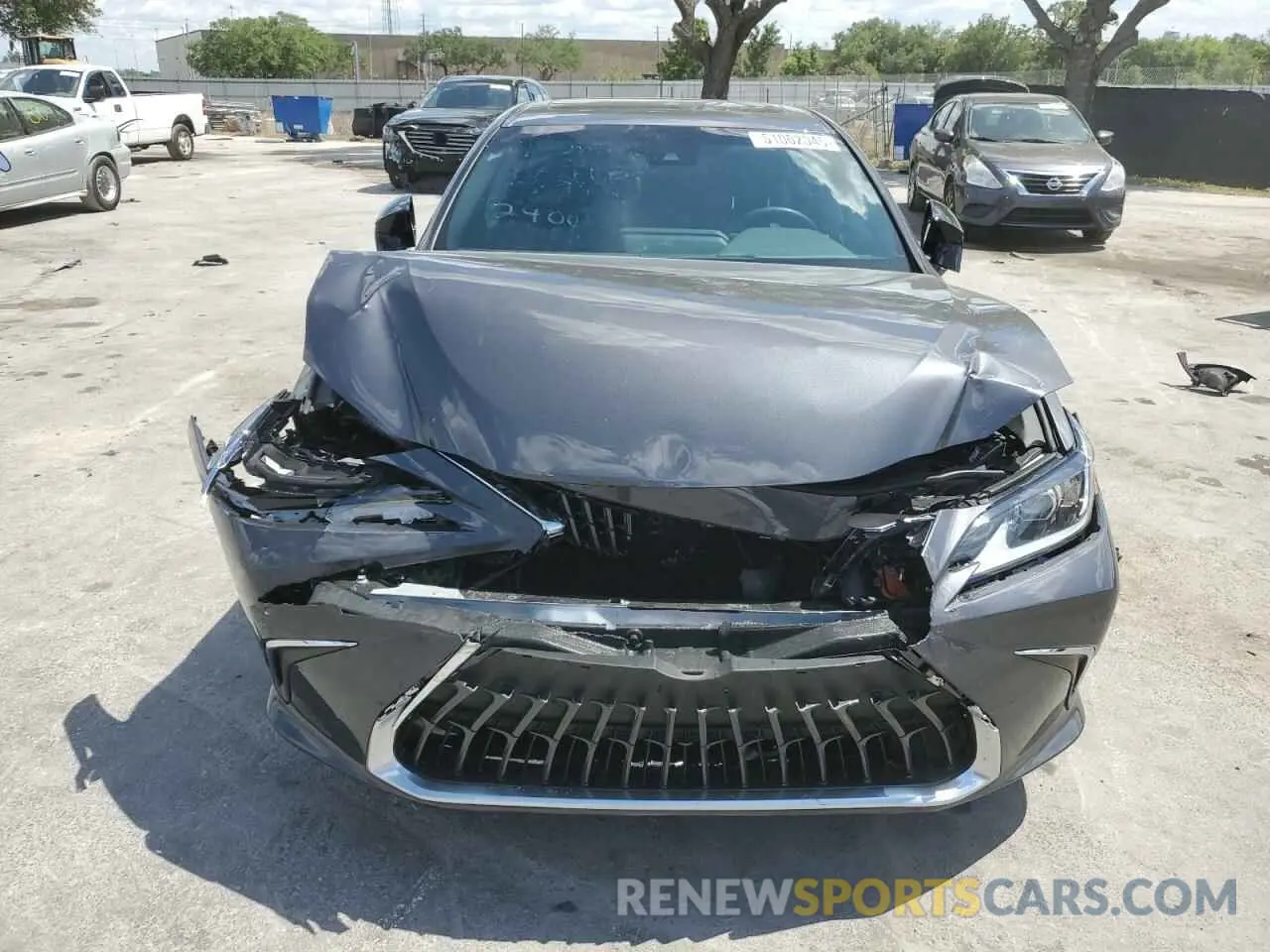 5 Photograph of a damaged car 58ADZ1B13NU123783 LEXUS ES350 2022