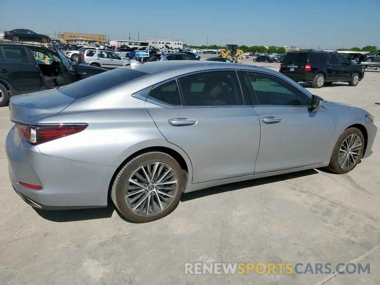 3 Photograph of a damaged car 58ADZ1B14NU126529 LEXUS ES350 2022