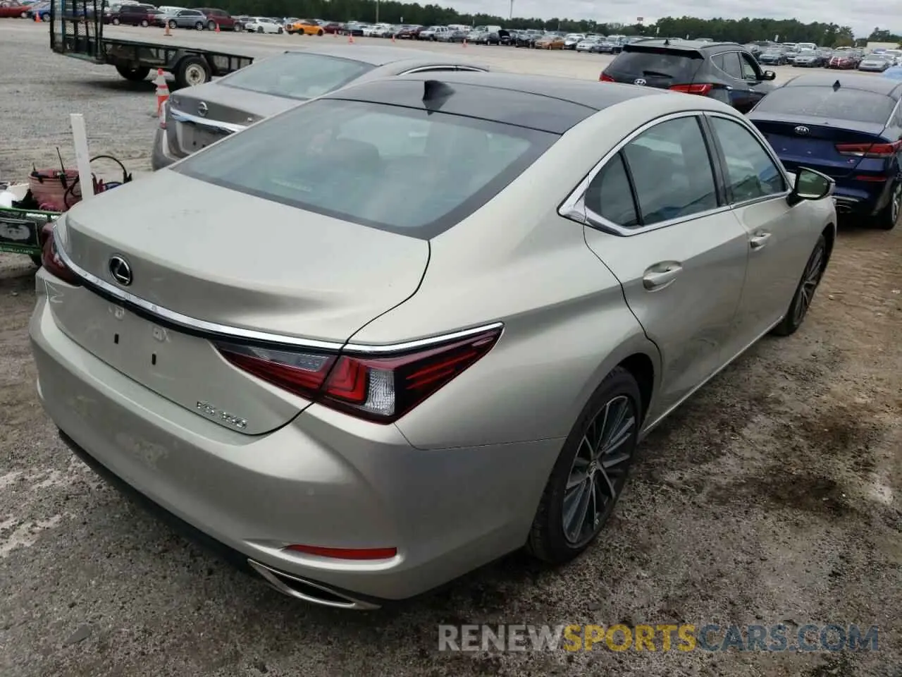 4 Фотография поврежденного автомобиля 58ADZ1B17NU112978 LEXUS ES350 2022