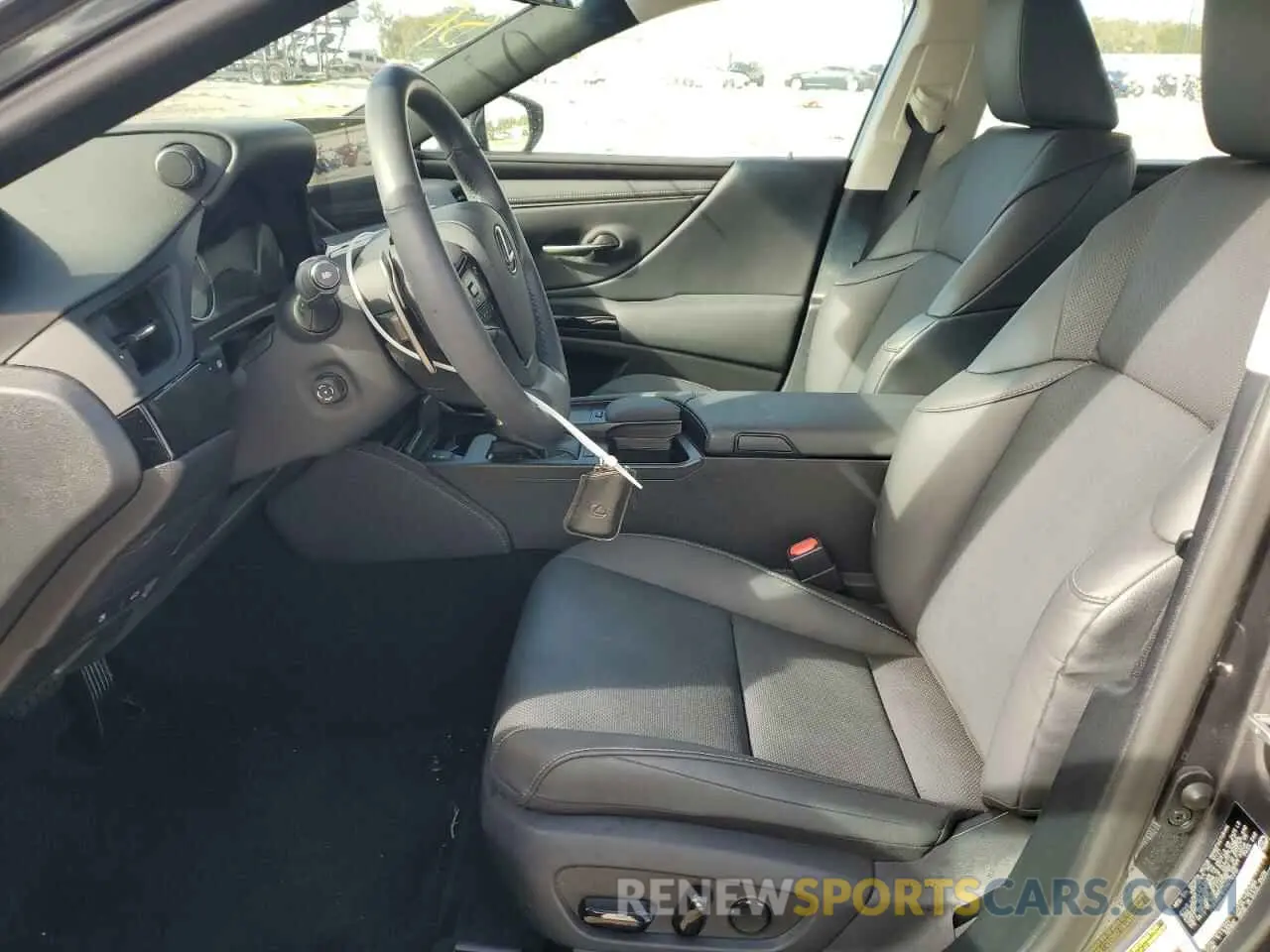 7 Photograph of a damaged car 58ADZ1B17NU117310 LEXUS ES350 2022