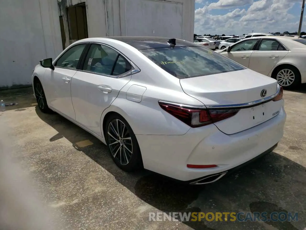 3 Photograph of a damaged car 58ADZ1B17NU124886 LEXUS ES350 2022