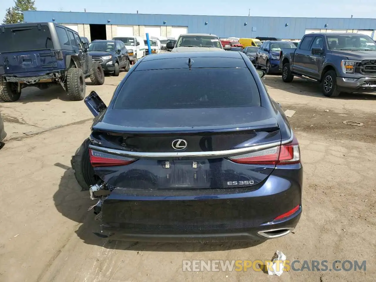 6 Photograph of a damaged car 58ADZ1B17NU126248 LEXUS ES350 2022