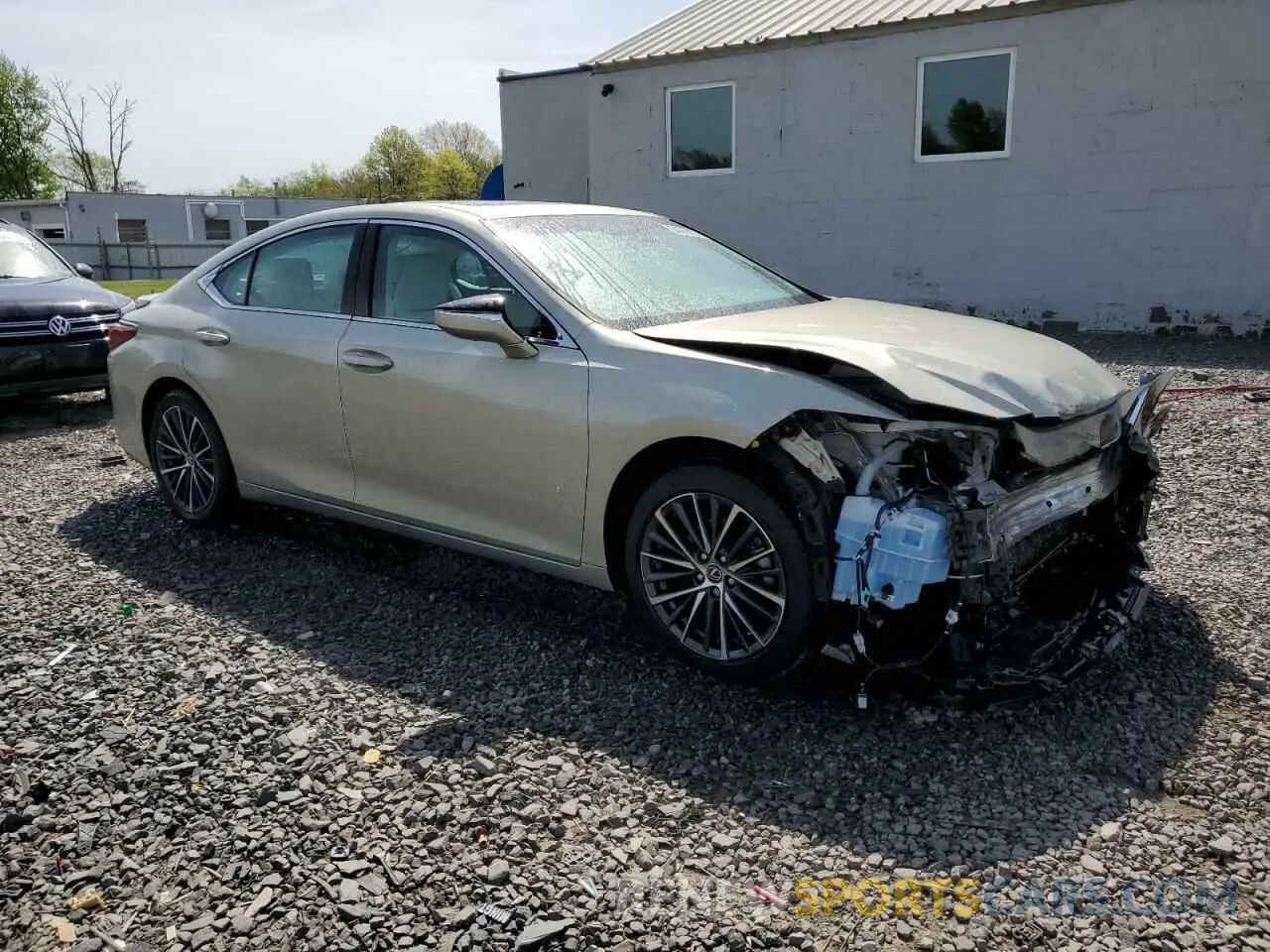 4 Photograph of a damaged car 58ADZ1B18NU113086 LEXUS ES350 2022
