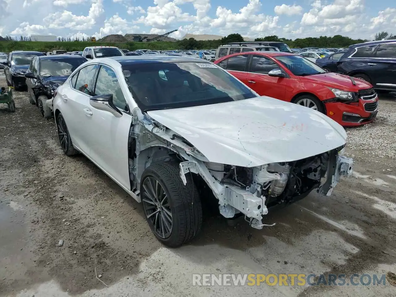 1 Фотография поврежденного автомобиля 58ADZ1B18NU132687 LEXUS ES350 2022