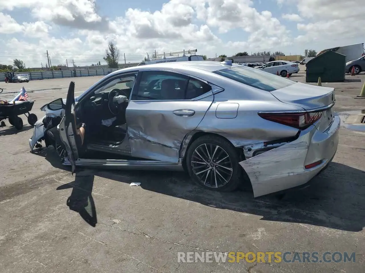 2 Photograph of a damaged car 58ADZ1B1XNU124011 LEXUS ES350 2022