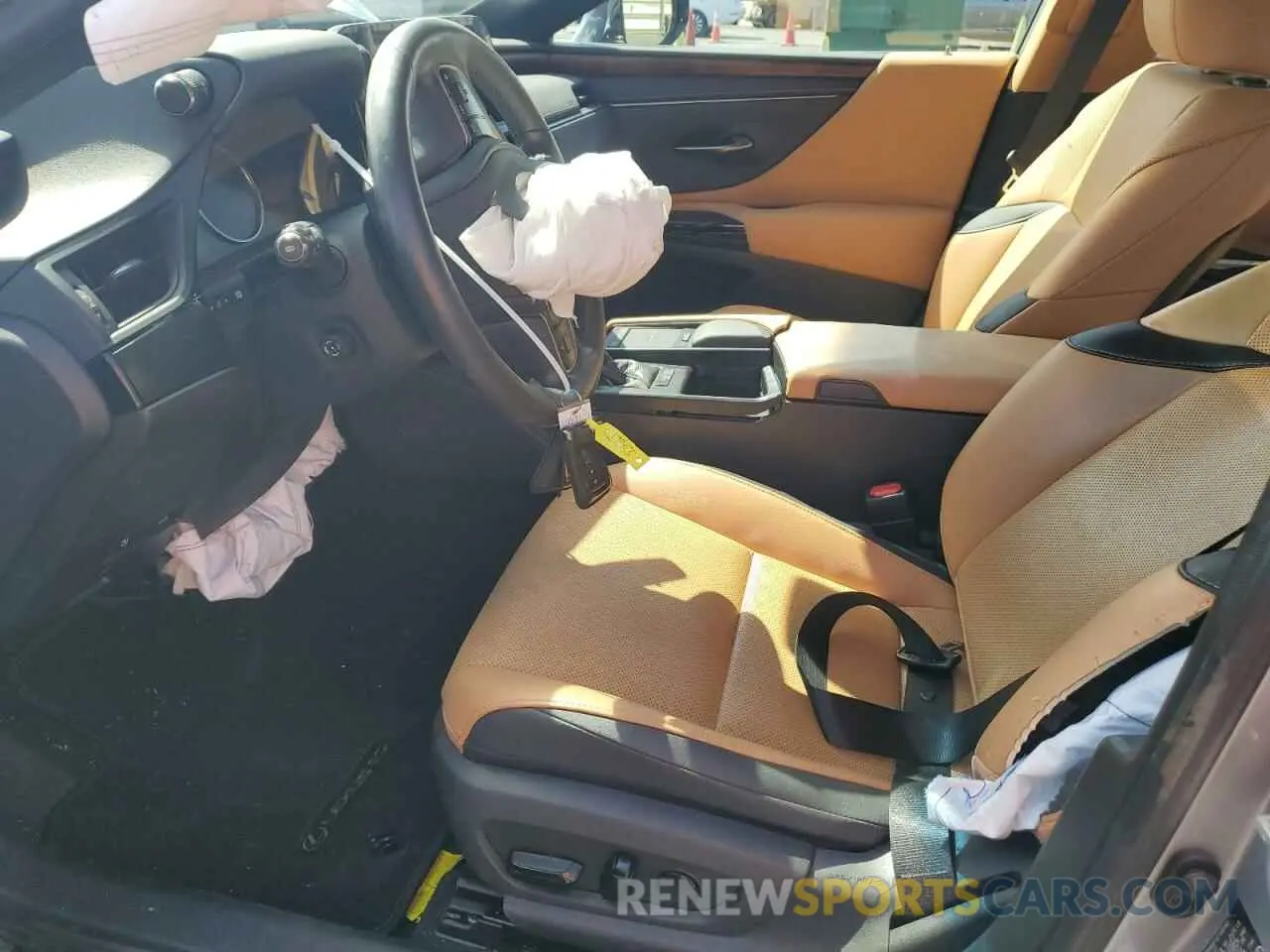 7 Photograph of a damaged car 58ADZ1B1XNU124011 LEXUS ES350 2022