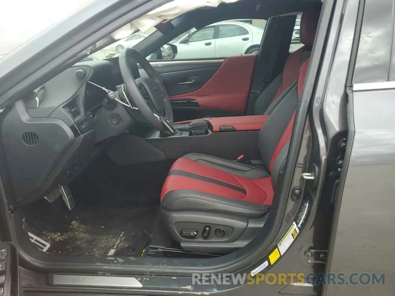 7 Photograph of a damaged car 58AGZ1B16NU118459 LEXUS ES350 2022